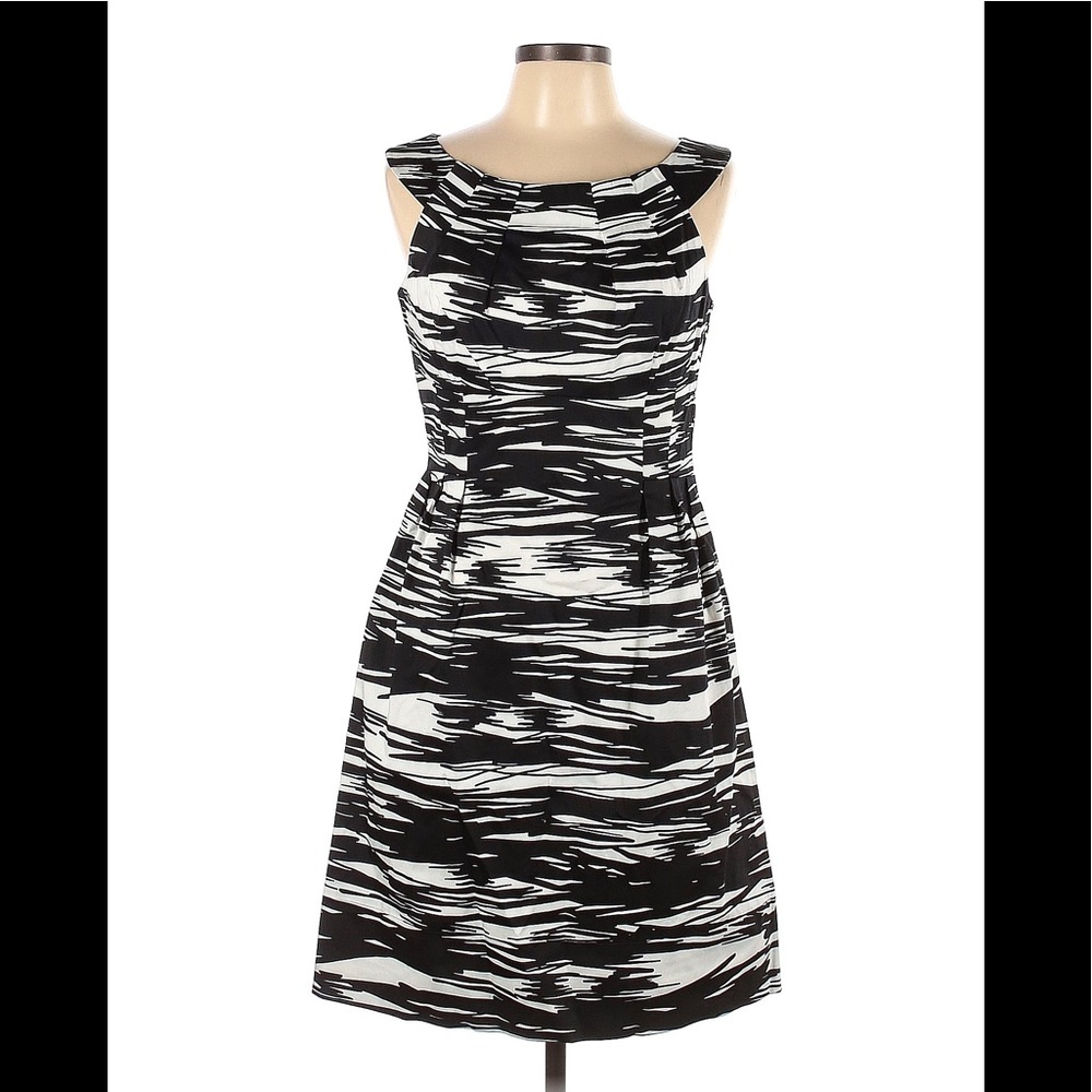 NWT Calvin Klein Dress Size 4